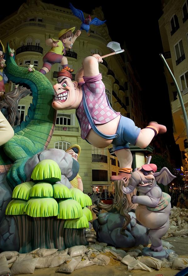 Las Fallas&nbsp;&mdash; весёлое огненное безумие в&nbsp;Валенсии.