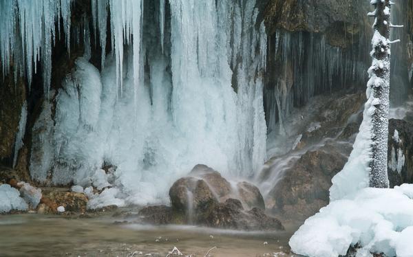 Два времени года на&nbsp;Плитвицких озёрах
