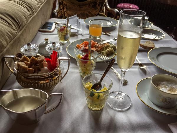 Гусеница на&nbsp;завтрак. Very organic food, или повод для скандала?