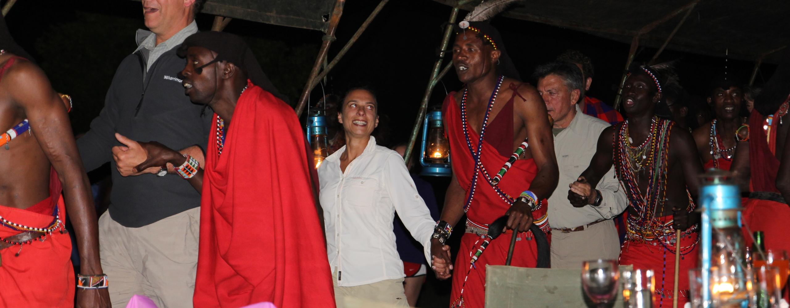 Прощание с&nbsp;Bateleur Camp под ритуальные танцы Масаев 