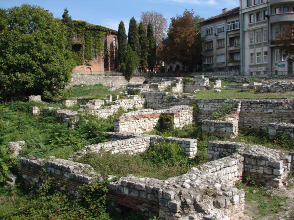 БОЛГАРИЯ ВДОЛЬ И ПОПЕРЕК В ПОИСКАХ РОЖНА БОЛГАРИЯ ВДОЛЬ И ПОПЕРЕК В ПОИСКАХ РОЖНА